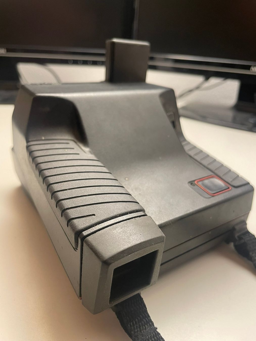 Polaroid Fotocamera: Polaroid Sofortbildkamera – Usato da Gross venduto da autonauer 2