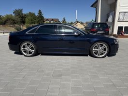 Audi S8 4.0 TFSI V8 Biturbo quattro 520 PS MFK 2025