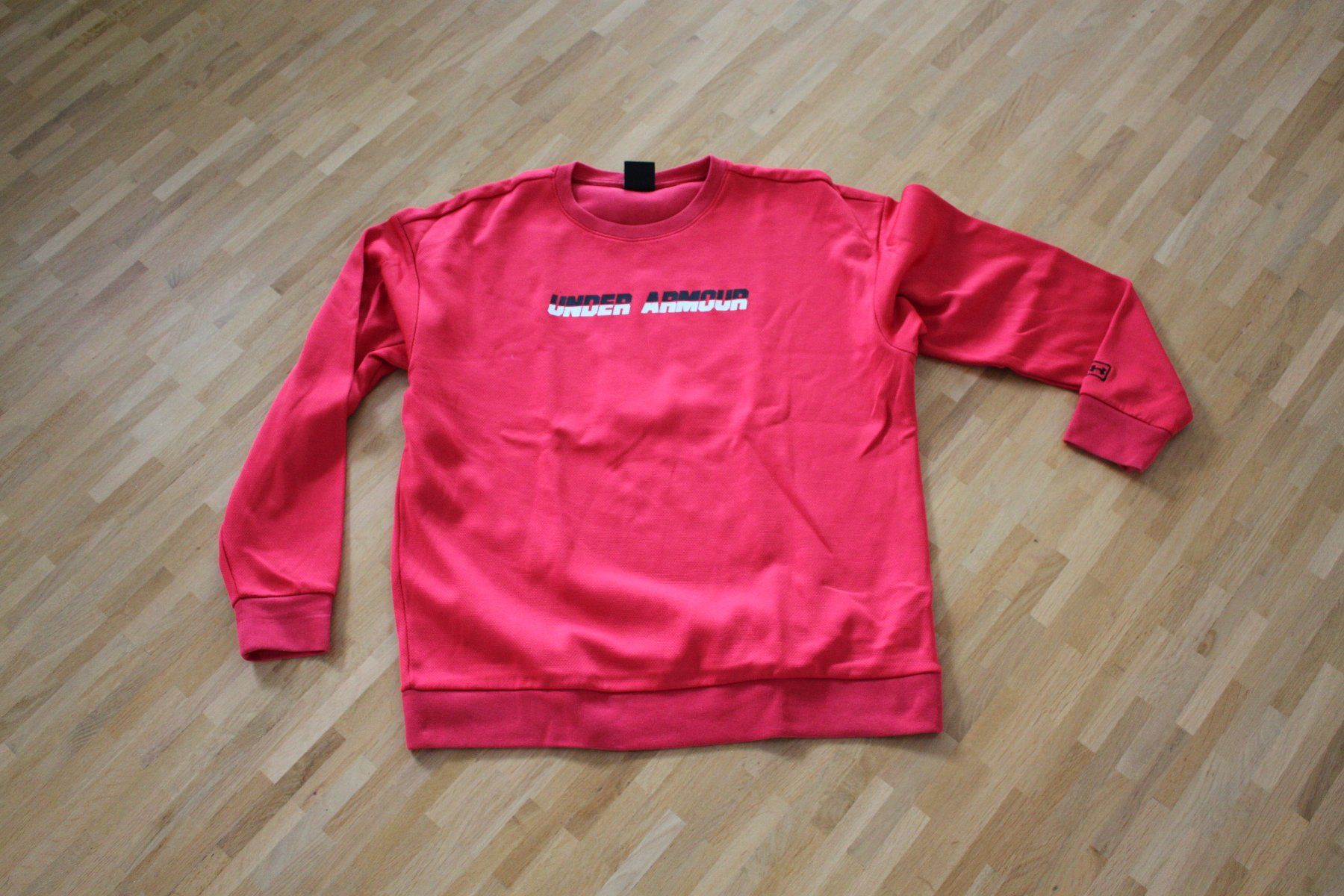 Under Armour Maglioni & Felpe: Under Armour Pullover – Usato da Mörschwil venduto da leg_yrn8