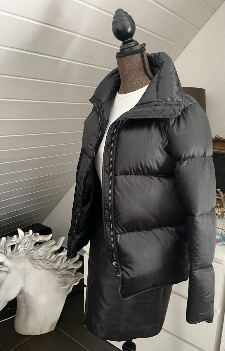 Mango Jacken: MANGO Daunenjacke Schwarz – Gebraucht aus Winkel von Glamour-Style 2