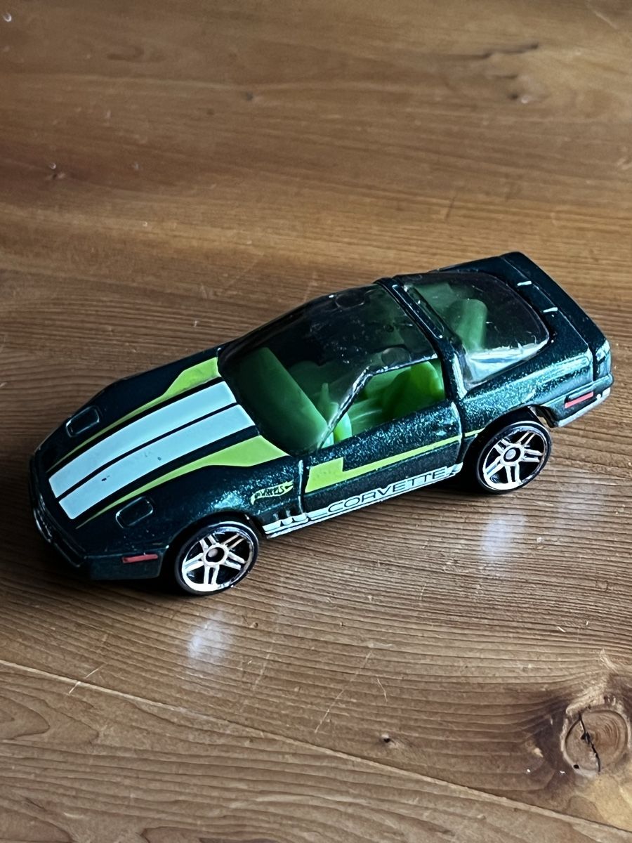 Hot Wheels Modellini d'auto: Chevrolet Corvette Coupé 1982 – Usato da Basel venduto da EdiEberle
