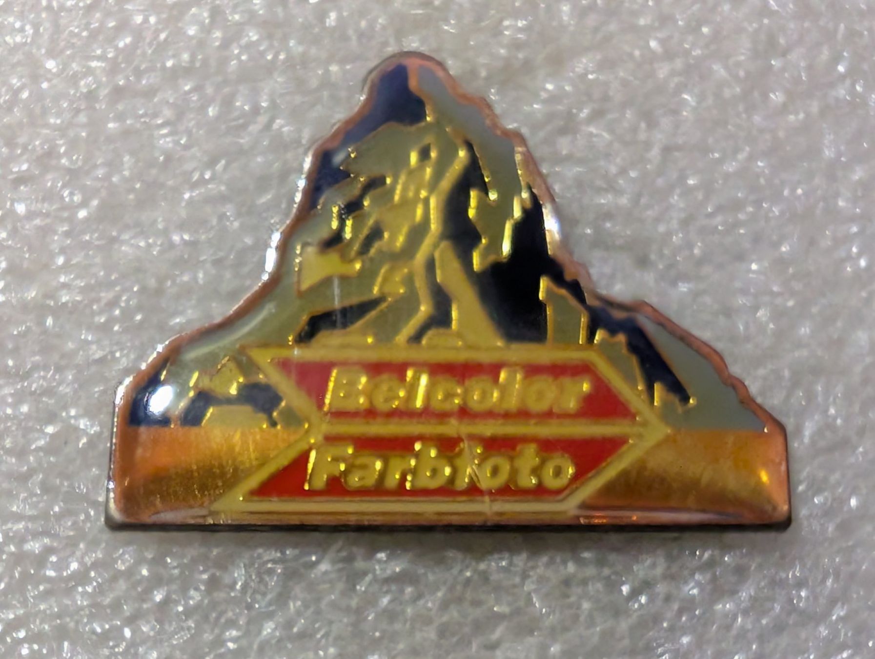Placchette & Badge: Ansteckpin 64: Belcolor Farbfoto – Usato da Oppligen venduto da Pin-Fall-Shop