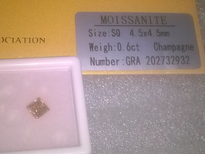 Pietre preziose: ECHT DIAMANT,,,GELB FARBE,,,0.6CT,,,VIERECKIG – Nuovo (secondo la descrizione) da Basel venduto da bijoutrie_4 1