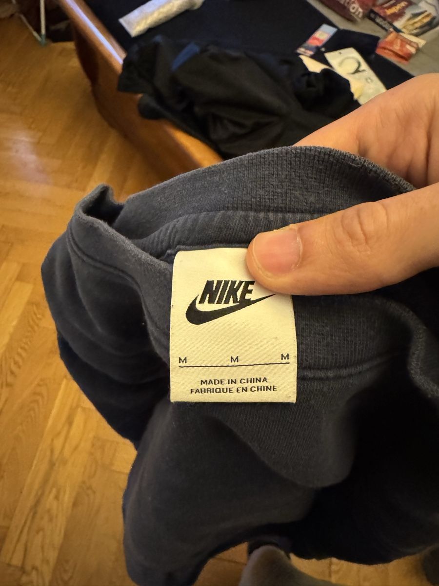 Nike Maglioni & Felpe: Pull-over Nike bleu marine taille M – Nuovo (secondo la descrizione) da Genève venduto da pau_nt5g 2