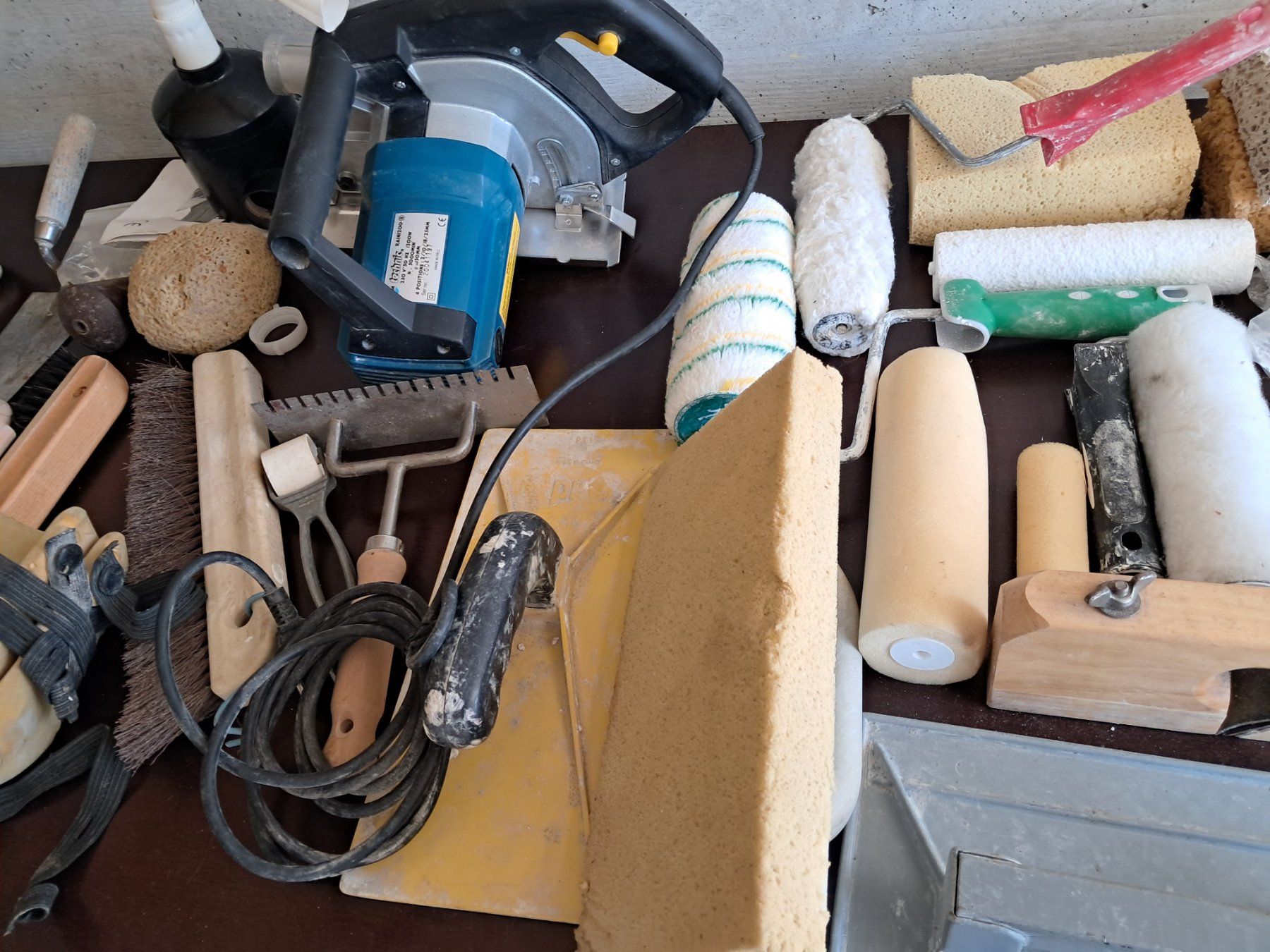 Quincaillerie: Outils pour maçonnerie – D'occasion à moutier par Dupont50 3