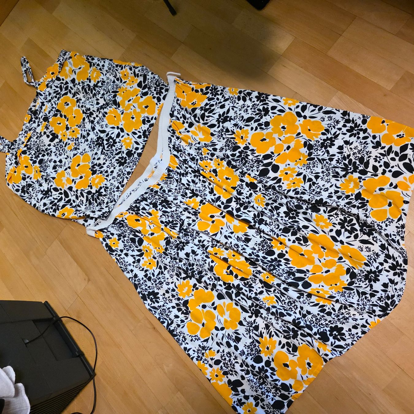 Costumi: Vintage Set 3-teilig – elegant & einzigartig 40/42 – Difettoso da Wald ZH venduto da CapLux 3