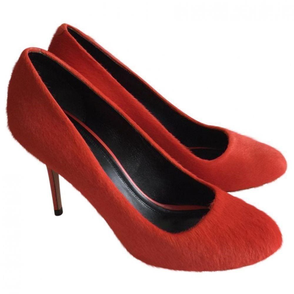 Celine Scarpe da donna: Celine Pumps Kalbsleder pony-optik Gr.38 – Usato da Brütten venduto da Style-Snob