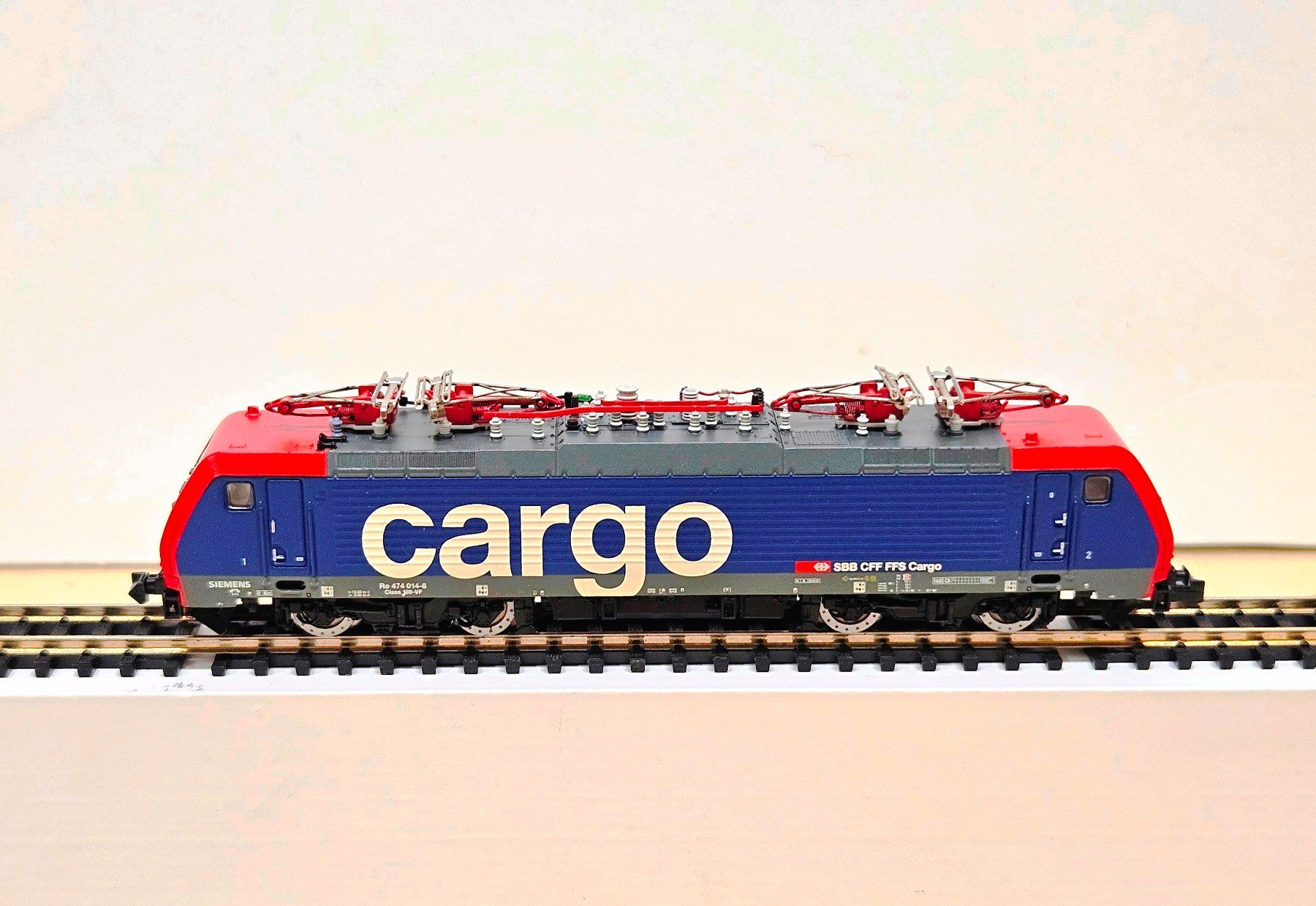 Trix Modellini di ferrovie: E-Lok BR 474 SBB cargo, analog – Nuovo (secondo la descrizione) da Oensingen venduto da Helo19 1