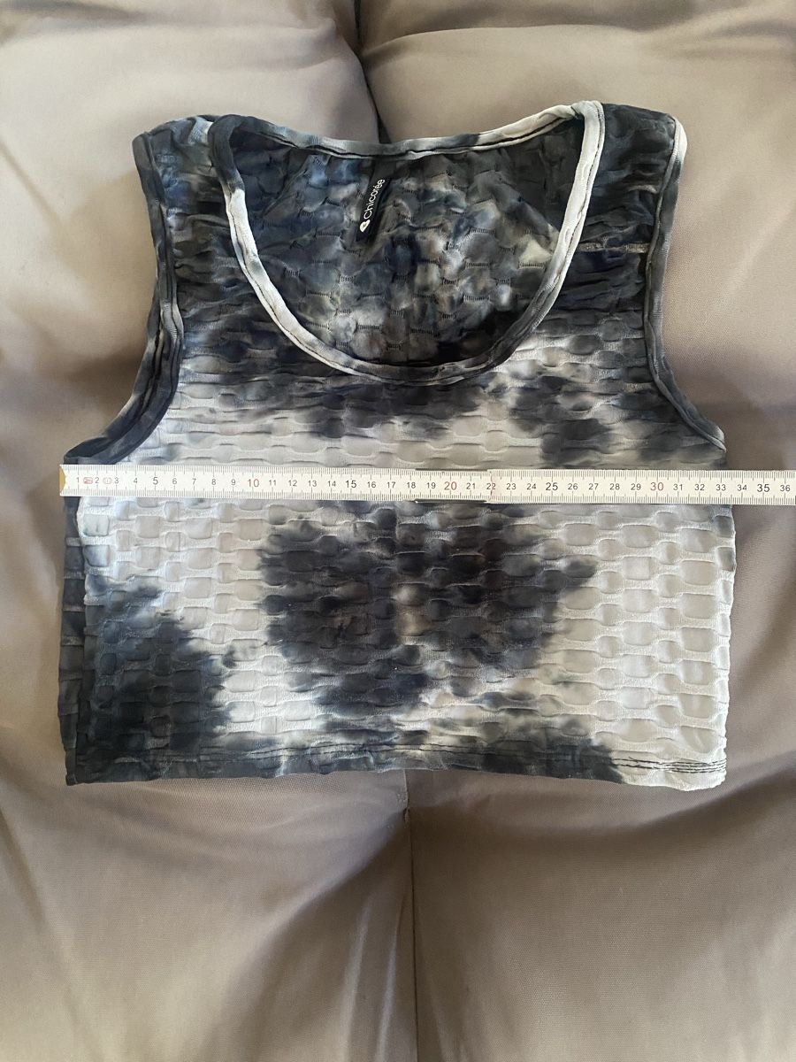 Blouses, T-shirts & Tops: Top Gr. M – D'occasion à Meggen par mavmav