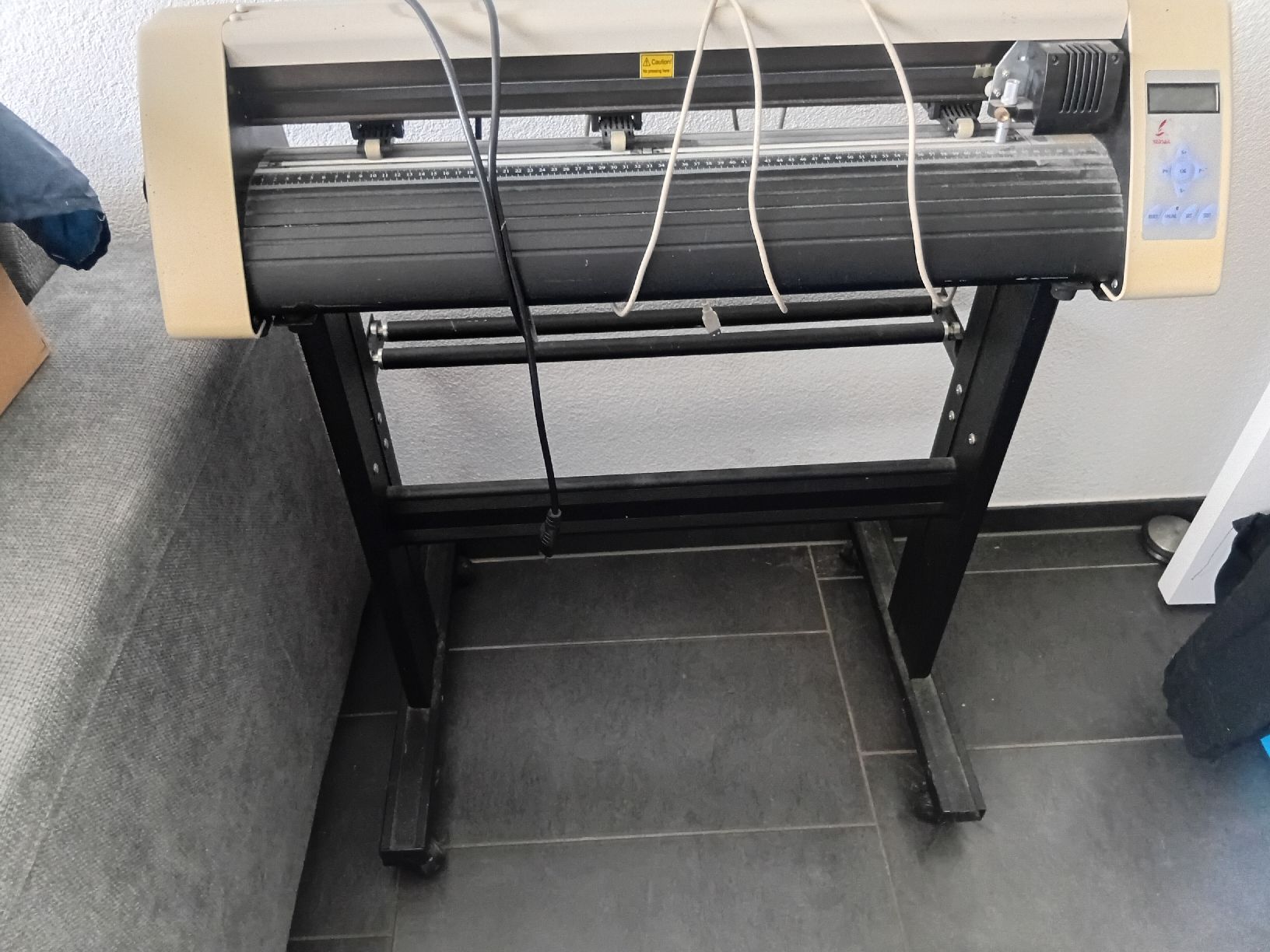 Tutte le macchine: Schneideplotter Redsail mit div. Folien gebraucht.  – Usato da Muri AG venduto da pepone69