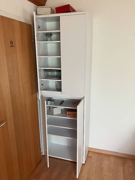 Schränke: Armoire – Gebraucht aus Düdingen von chi_7j5l 1