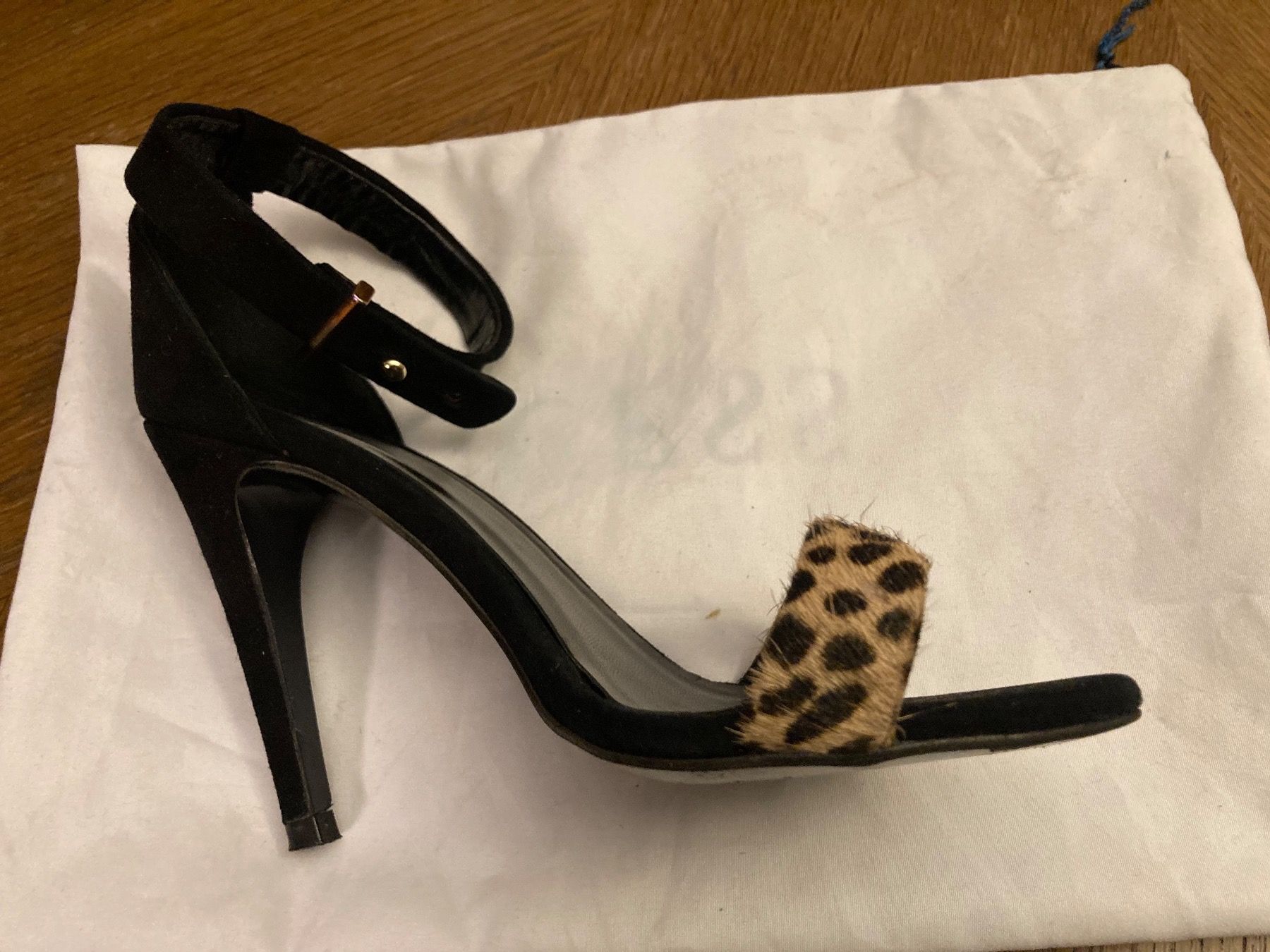 Zara Damenschuhe: Leopard print Sandalen Zara, 36 – Gebraucht aus Luzern von AM2nd 3