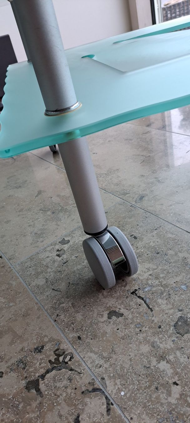 Tavoli: Couch/- Salontisch – Usato da Giffers venduto da Flowerpower72 3