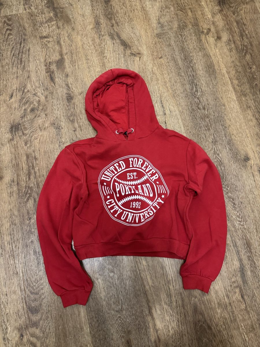 H&M Pulls & Sweat-shirts: H&M Crop Kapuzenpullover Gr. S – Rot mit Print – D'occasion à Escholzmatt par san_ym7z