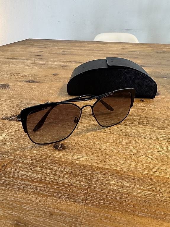 Prada Brillen & Gläser: Prada Sonnenbrille – Gebraucht aus Zürich von anjamug 1
