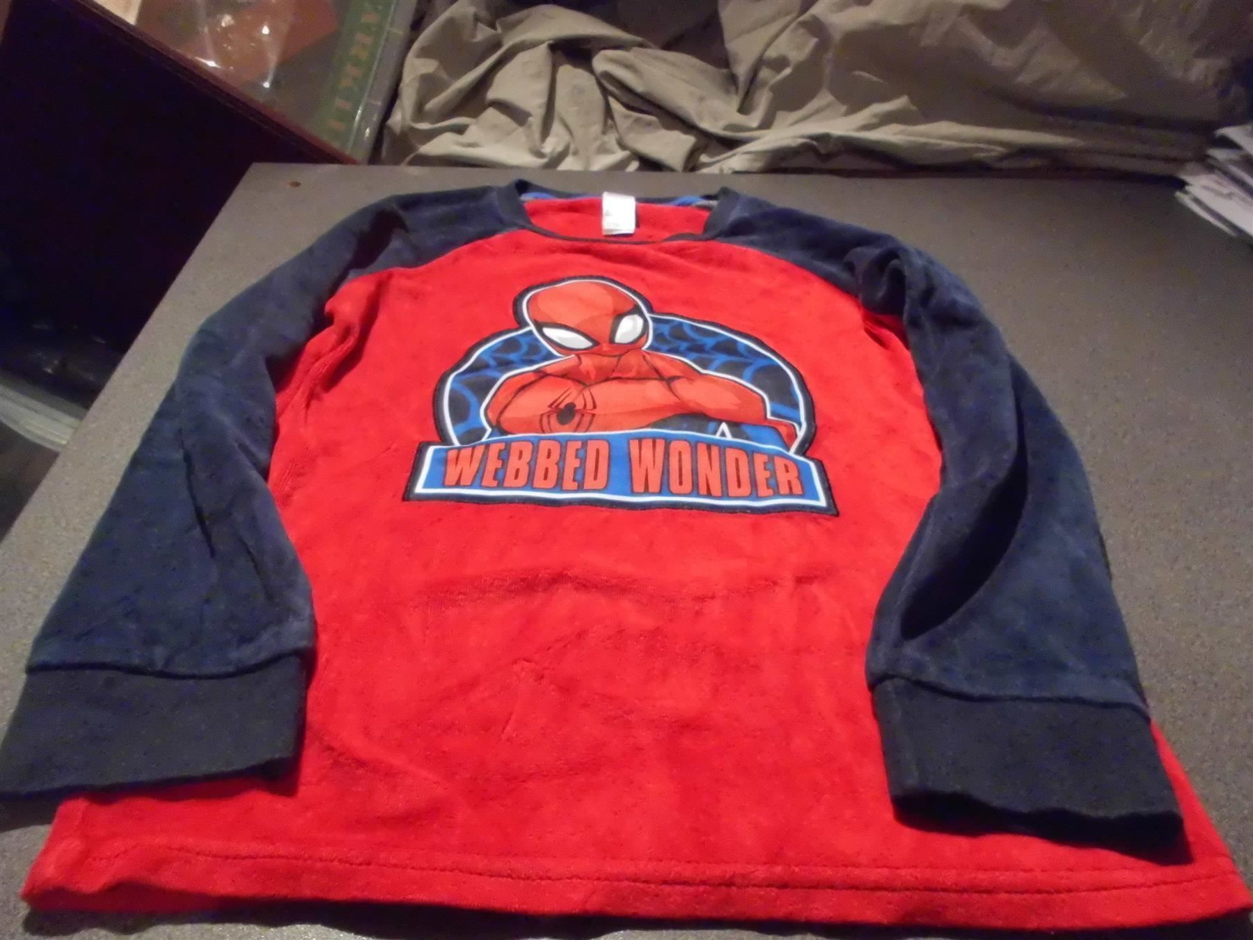 Pulls et sweat-shirts: Pullover Grösse 128, C&A, Spiderman, rot – D'occasion à Zürich par abraxas1291