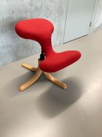 Varier Balance Hocker rot Holz- Wiitergäh