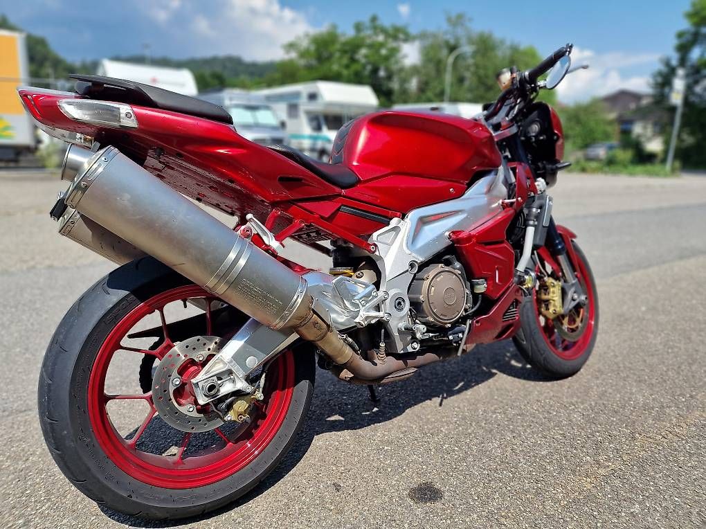 Aprilia Strada: Aprilia Tuono 1000R – Usato da Oberentfelden venduto da Saliba.sami 1