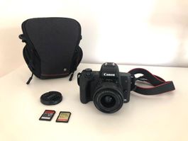 Kamera Canon EOS M50 inklusive Etui & Speicherkarten