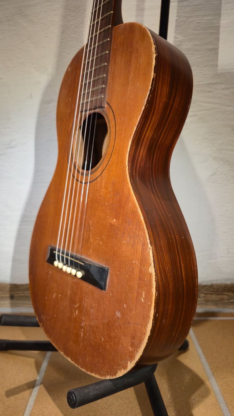 Strumenti musicali: Antike Parlor Gitarre Levin Model 3 1911 – Usato da Winterthur venduto da NorrSydGuitars 4