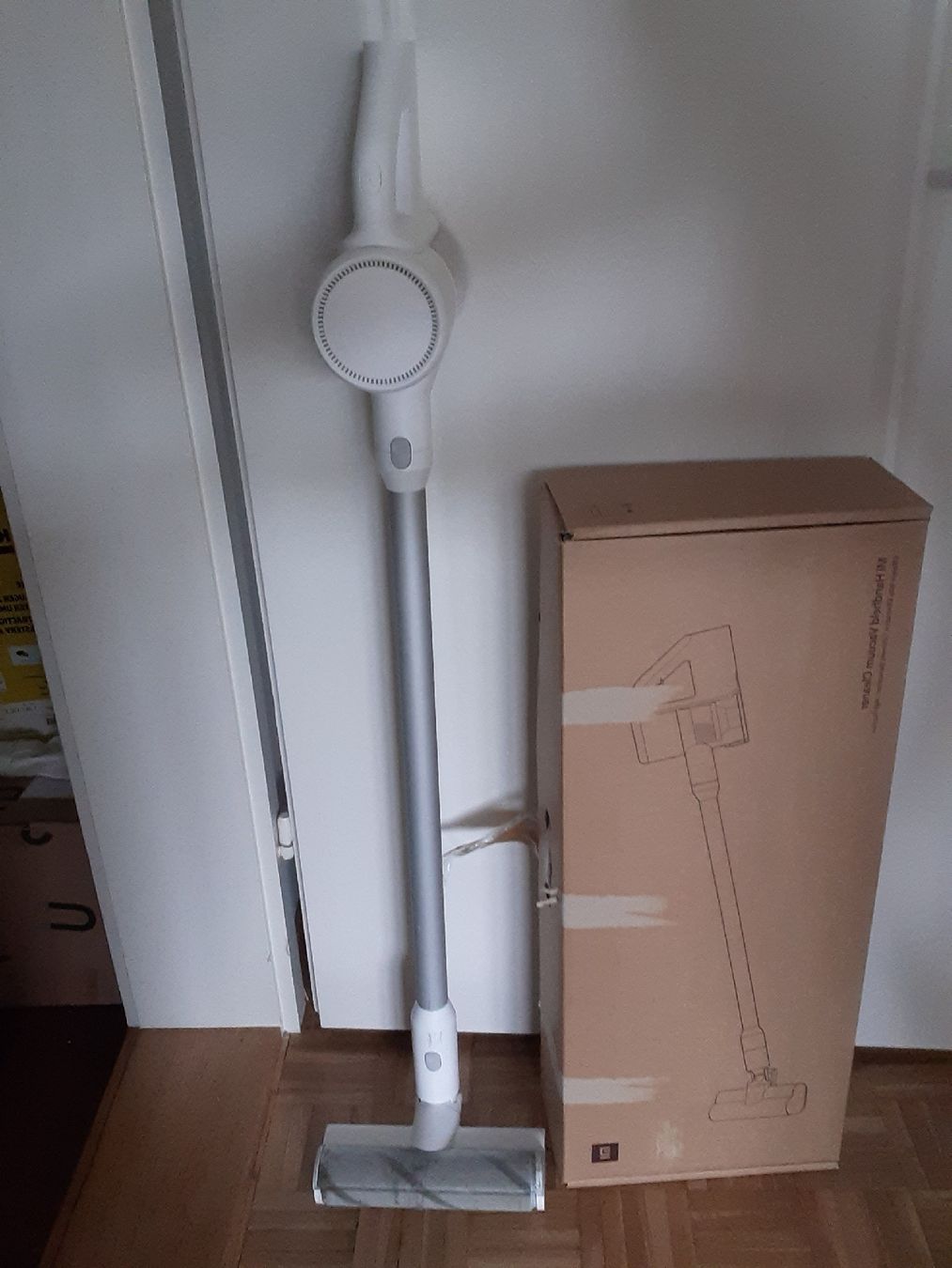 Xiaomi Aspirapolveri & Accessori: Xiaomi Mi Handheld Vacuum Cleaner – Usato da Basel venduto da n23_j8jr
