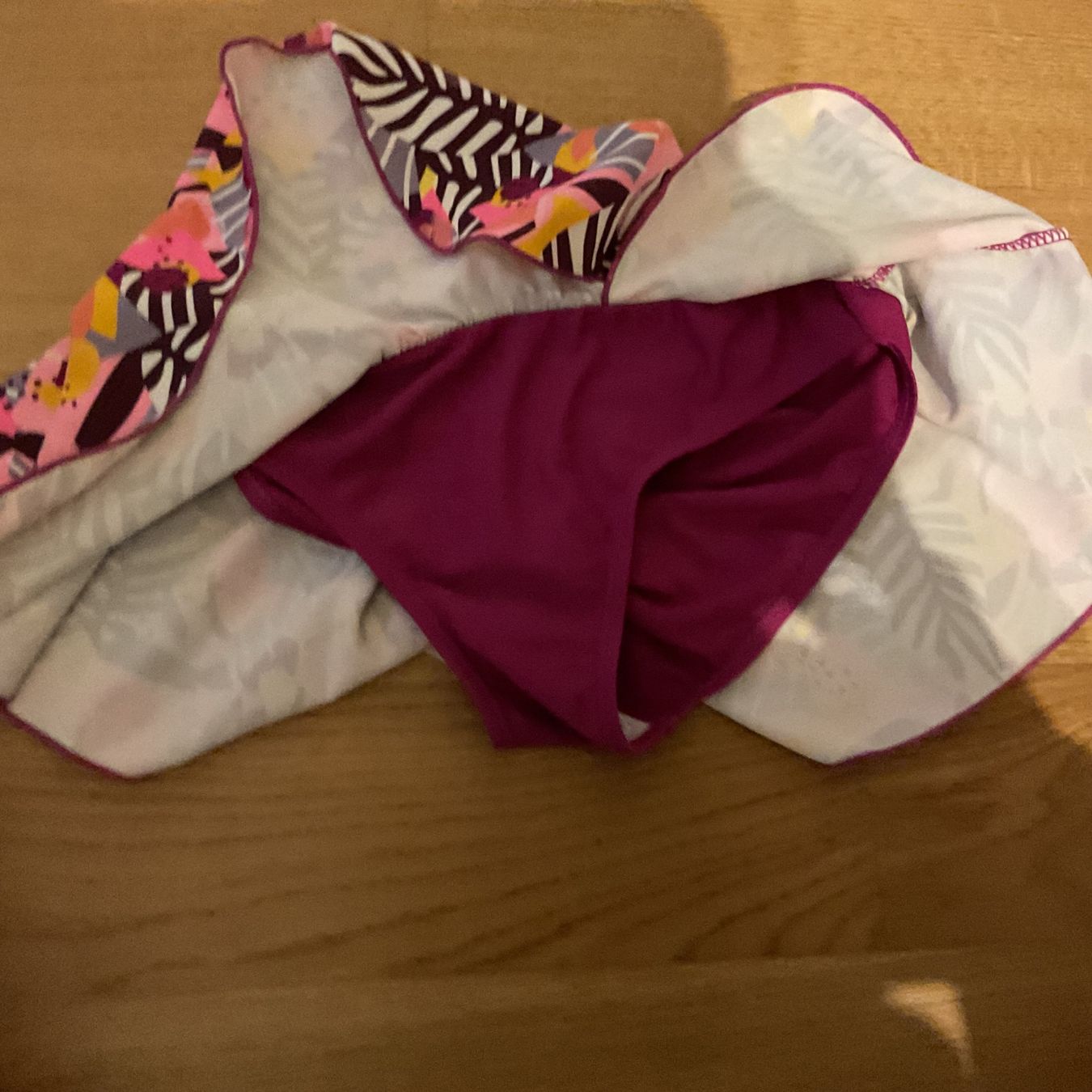 Maillots de bain: Bikini mit Rock Grösse 152 – D'occasion à Pfeffingen par Marc4148 2