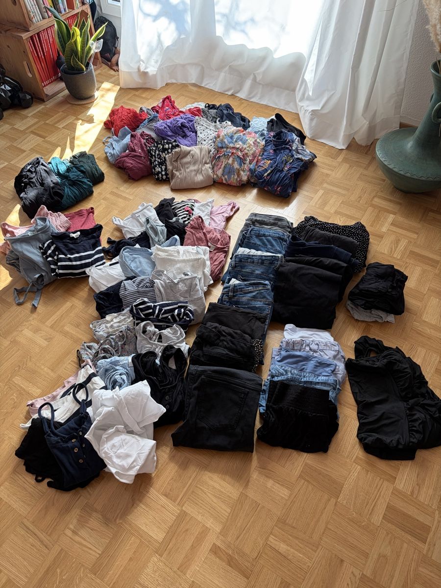 Kleiderpakete: Umstandskleidung Kleiderpaket S/M – Gebraucht aus Zürich von nepaprocella