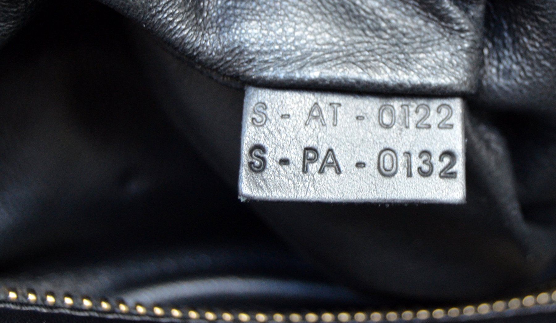 Celine Sacs femmes: Céline Luggage Python Taache / sac – D'occasion à Collonges par Auganien 9