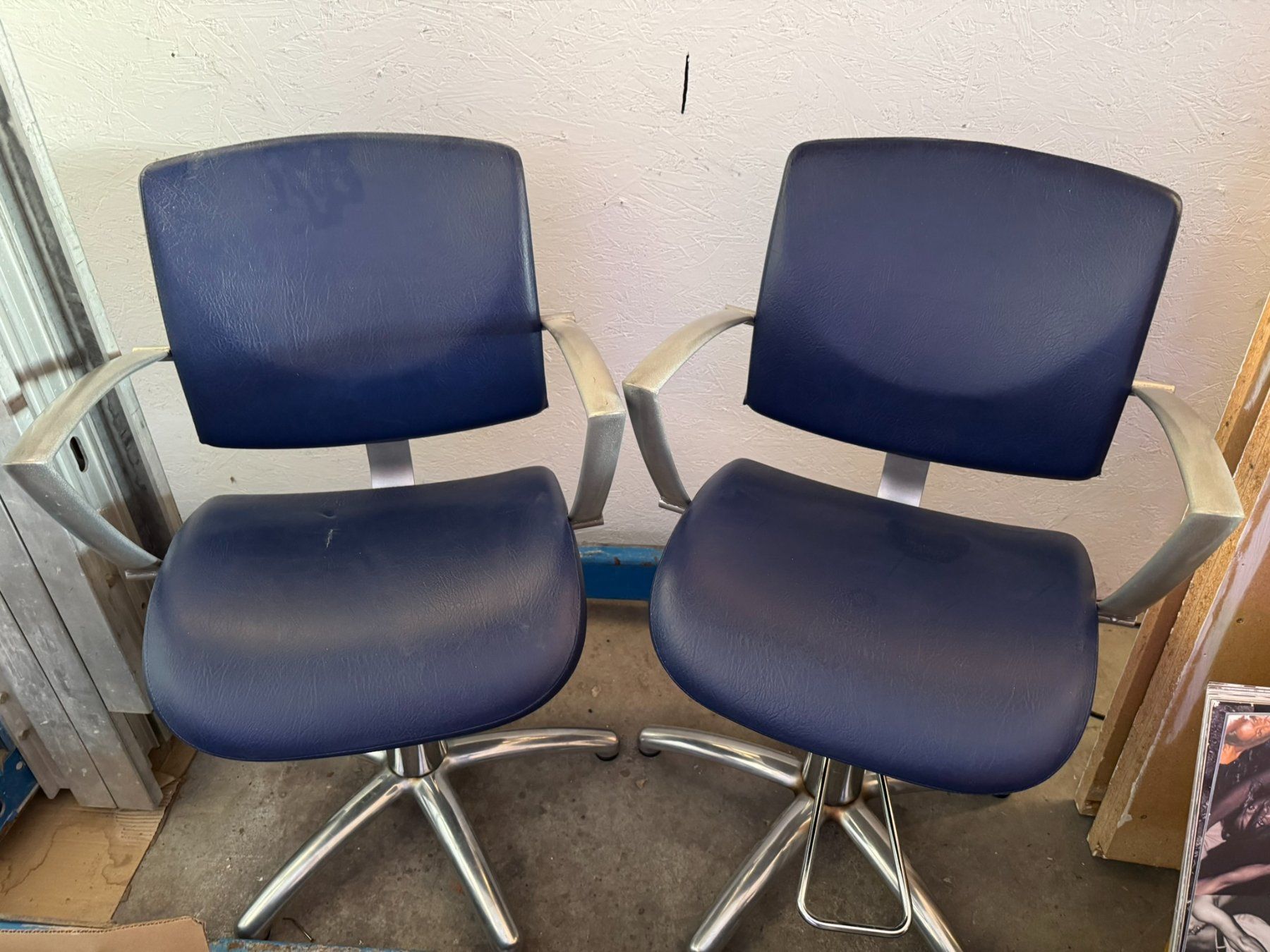 Poltrone: 2 Drehstühle, Coiffeurstühle, Pumpsessel – Usato da Ueberstorf venduto da hoster 4
