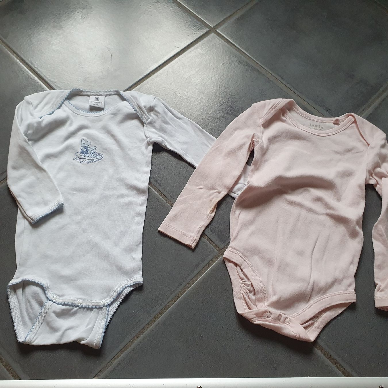Lotti & Set di vestiti: 10-teiliges Kleiderpaket Gr.86 – Usato da Deitingen venduto da RK68 7