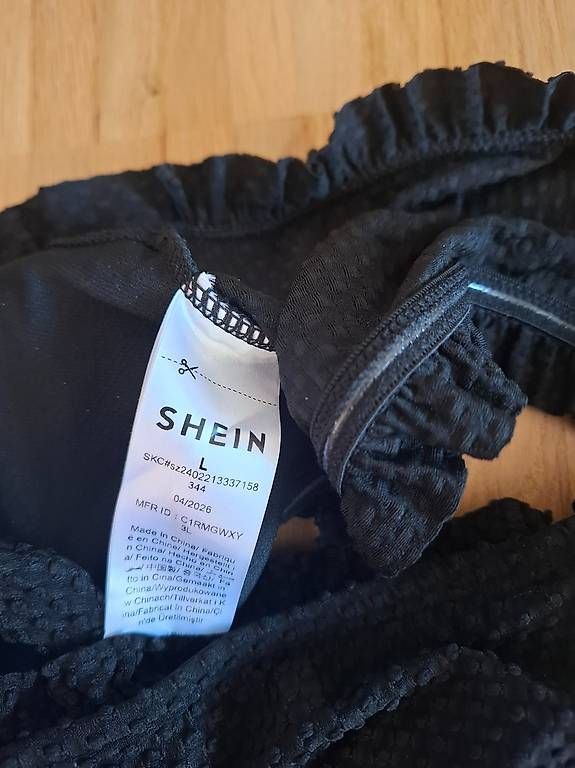 Costumi da bagno & Bikini: Badeanzug für Damen – Usato da Niederuzwil venduto da Liberatopixel 2