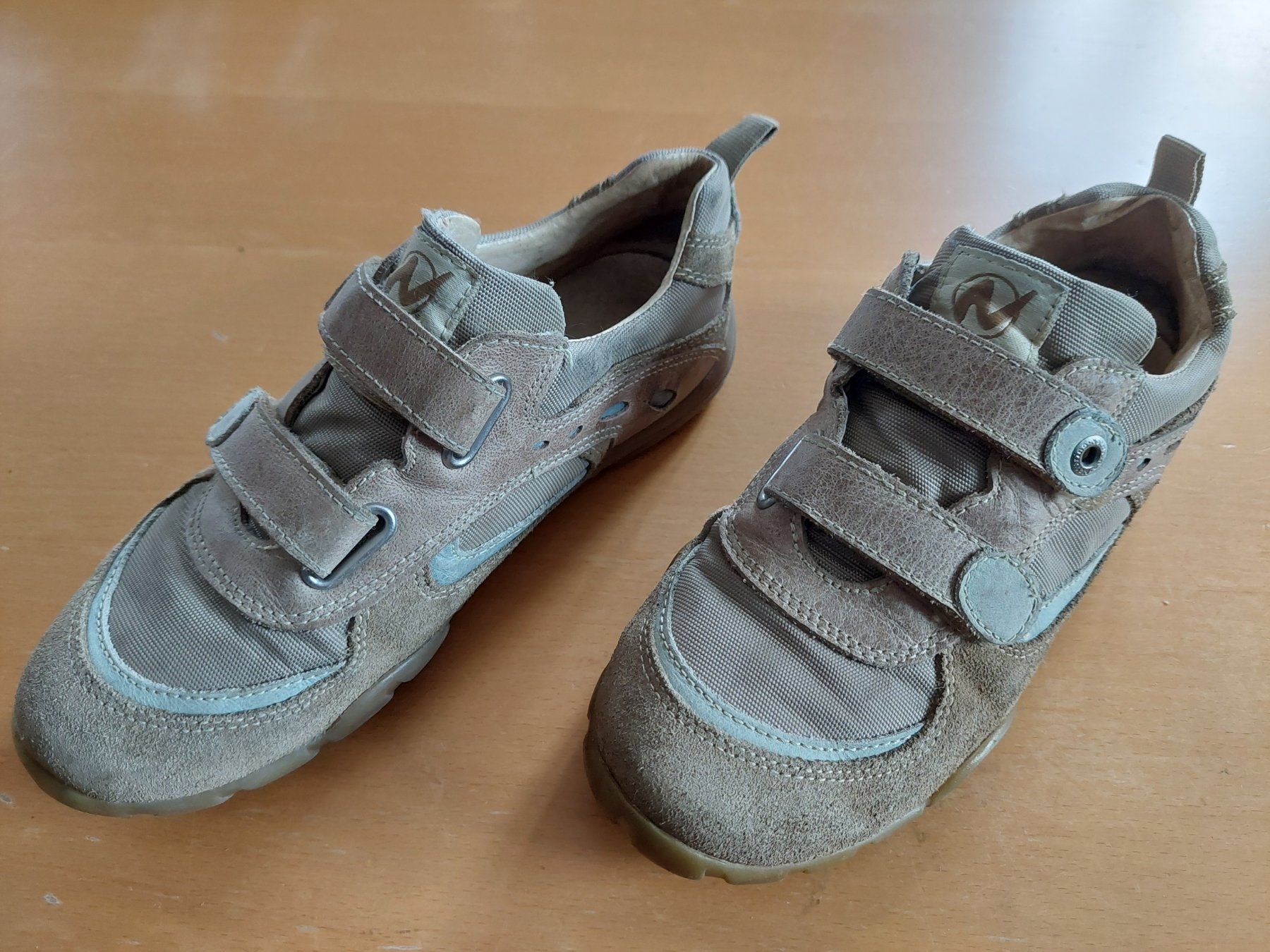 Naturino Scarpe per ragazzi: Naturino Sneaker..  Gr.33 – Usato da Zürich venduto da meymano 1