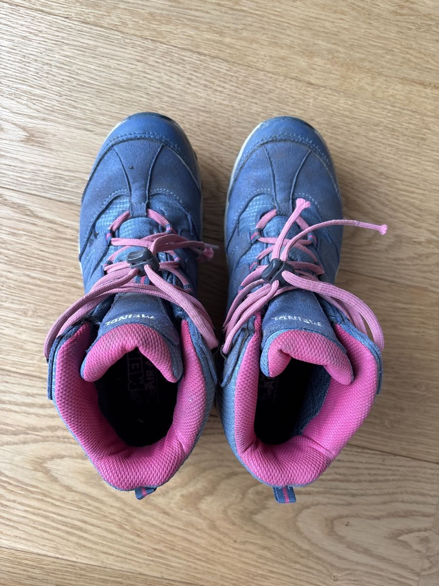 Meindl Schuhe für Mädchen: Chaussures de randonnée Meindl -taille 35 – Gebraucht aus Lonay von car_l9sk 1