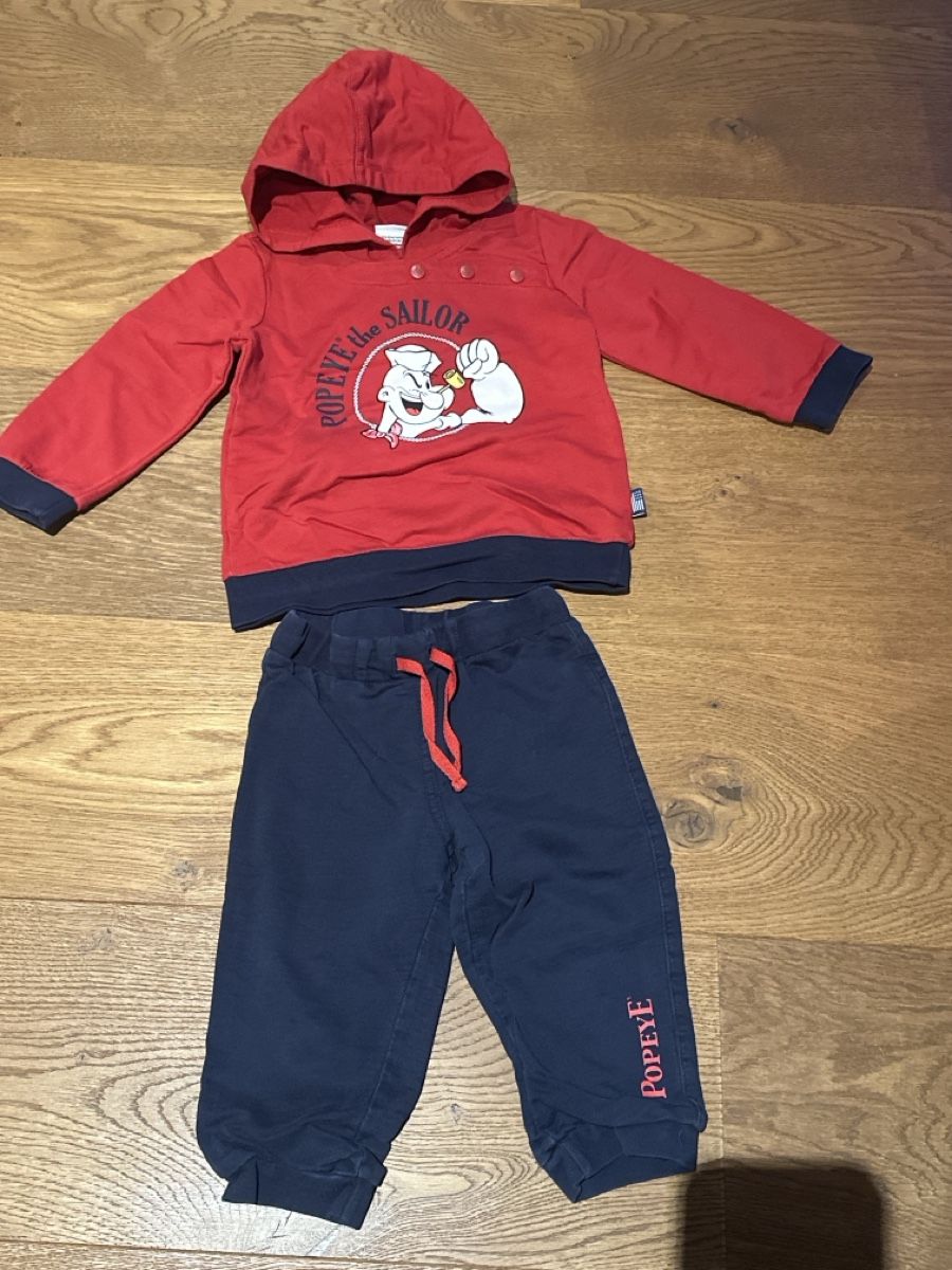 Lotti & Set di vestiti: Pulli und bequeme Hosen Gr. 80 / Trainer – Usato da Pratteln venduto da Nala78