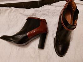 jolie paire de bottines cuir talon 8 cm pointure  38 neuf
