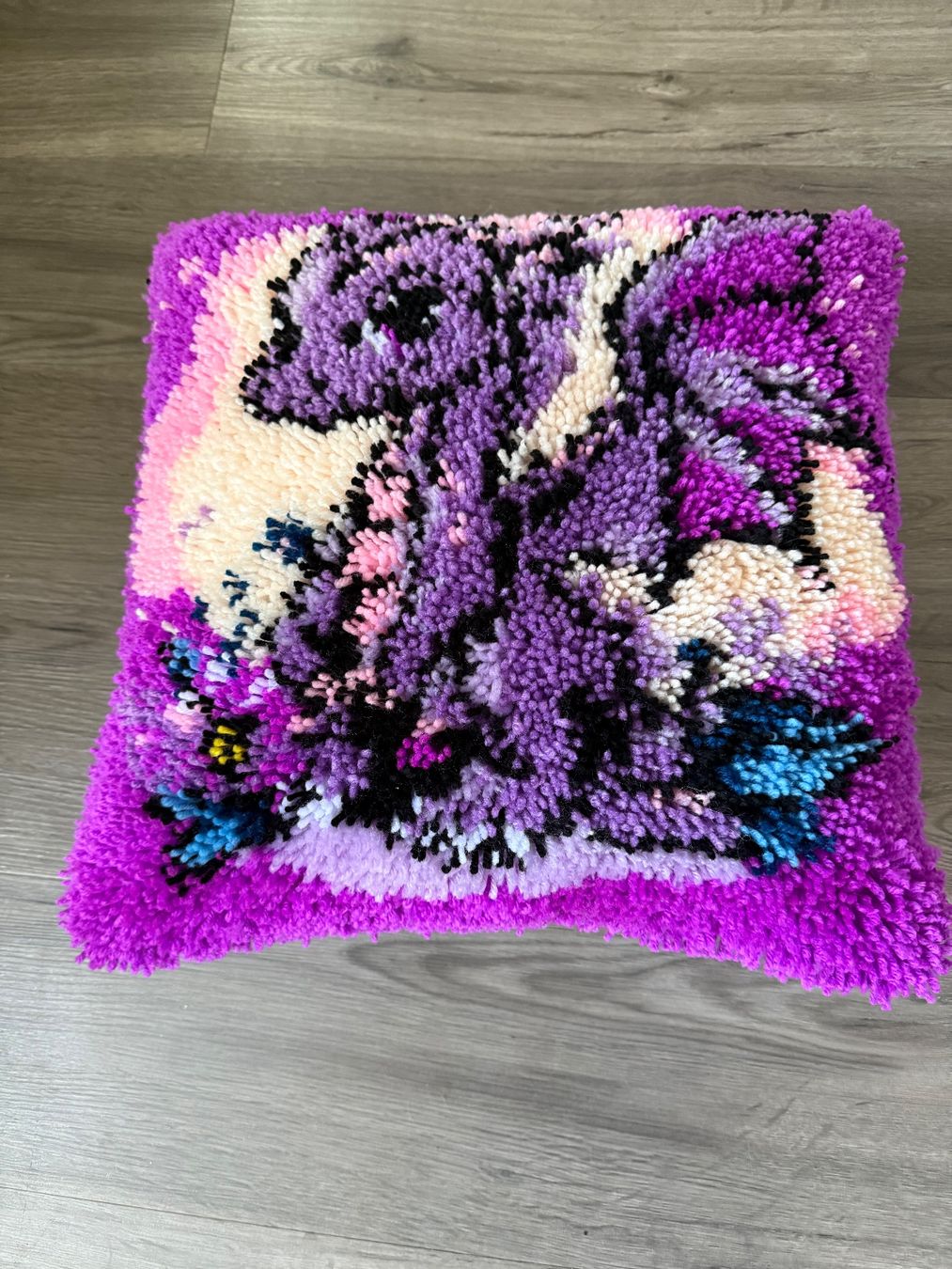 Cuscini: Kissen mit Drache 40x40 cm – Nuovo (secondo la descrizione) da Mörschwil venduto da Panda9 1