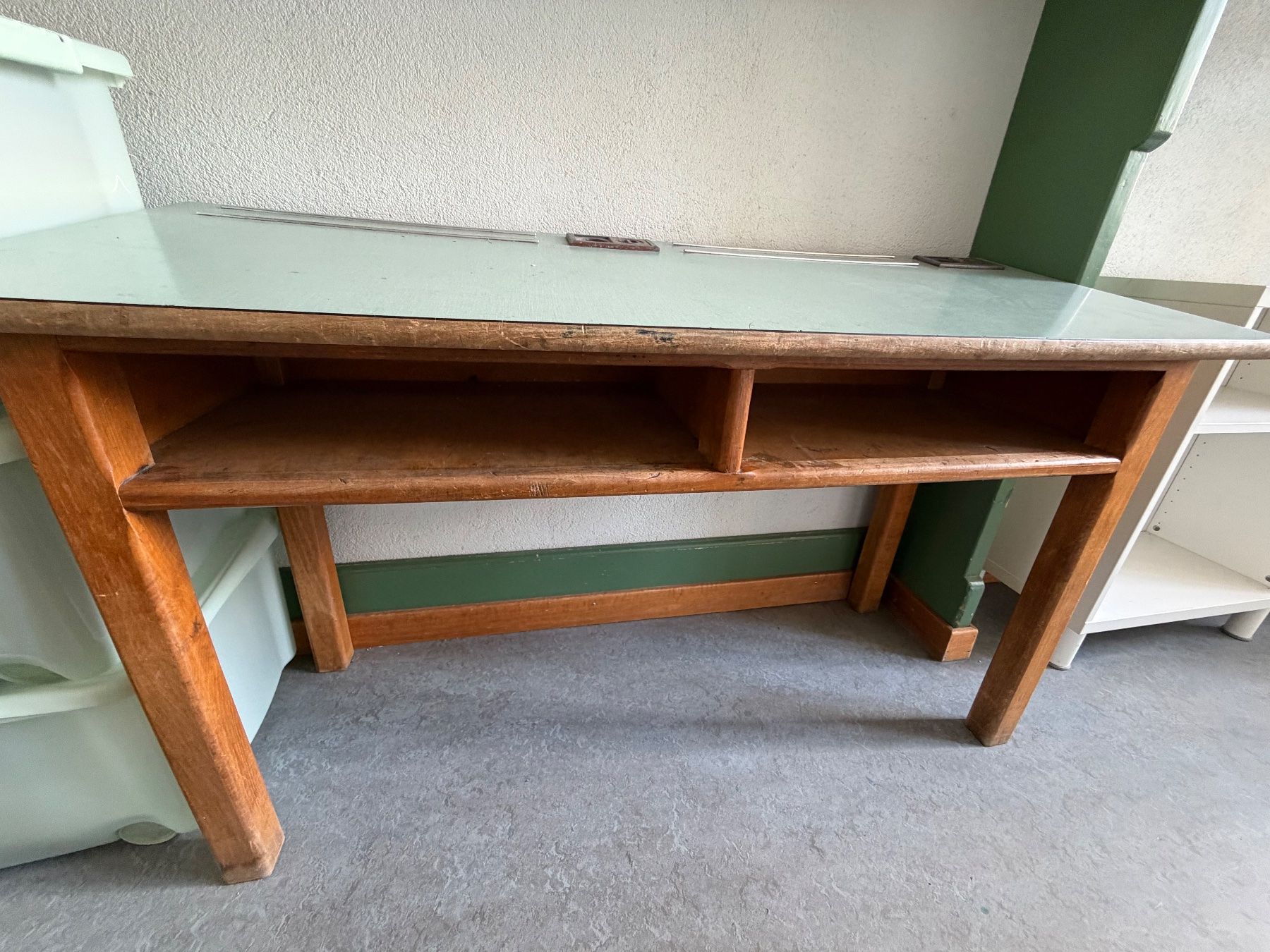 Schreibtische: Schultisch vintage mint – Gebraucht aus Meilen von Comar 3