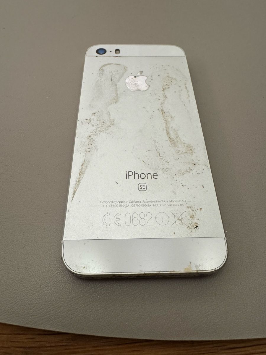 Apple Handys / Smartphones: iPhone SE – Defekt aus Adliswil von Busys 1