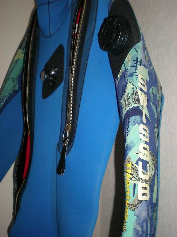 Mute per immersioni: Combinaison de plongée étanche Swissub. Taille 50 – Usato da Crassier venduto da SimoneZund 3
