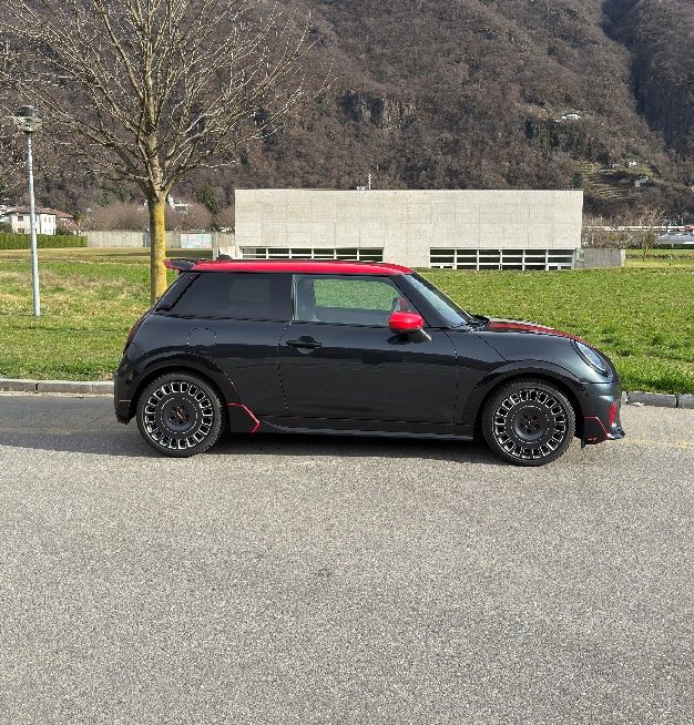 Mini Automobili: Leasing 402.60 - MINI JCW 50 YEARS EDITION – Usato da Giubiasco venduto da mat_n8k5 2