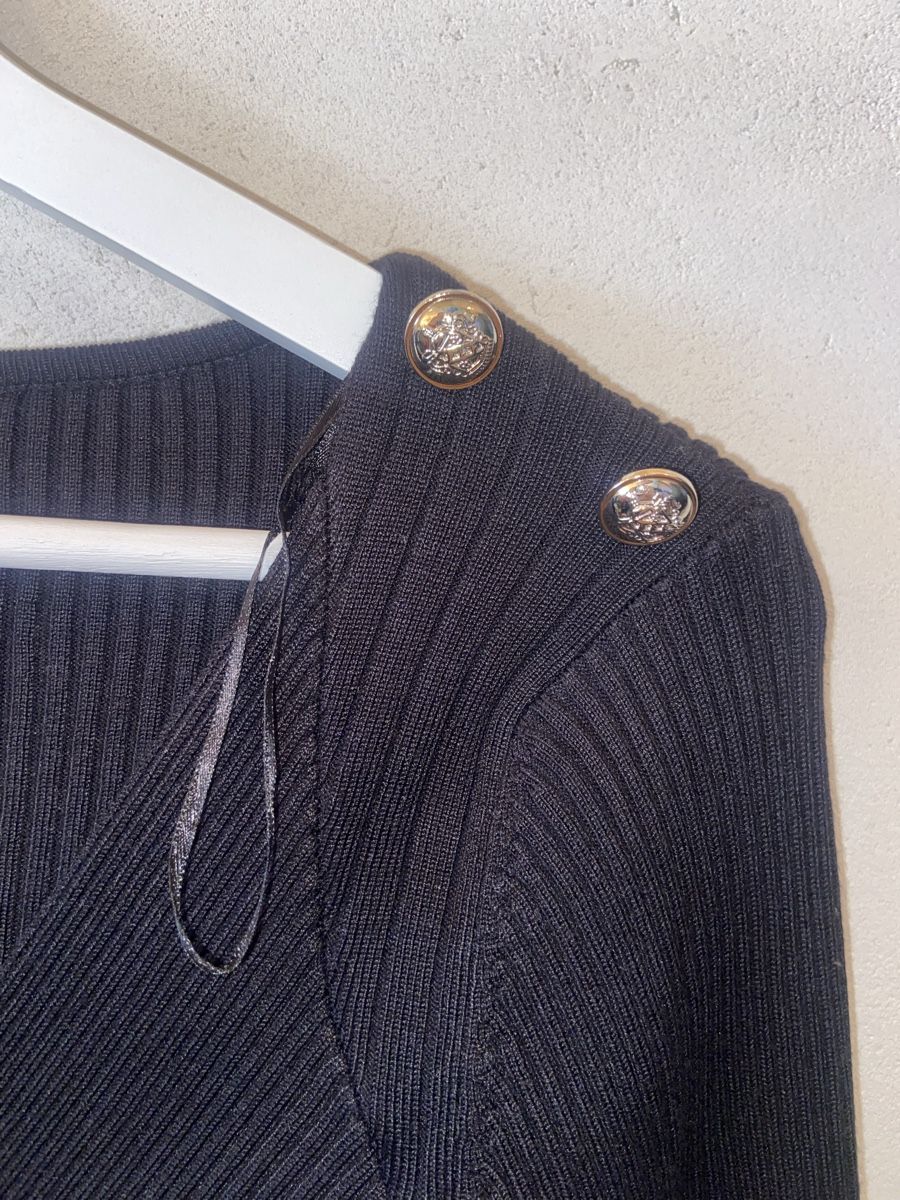 Kleider: Robe noire moulante col V – Gebraucht aus Romainmôtier von jea_n99k 2