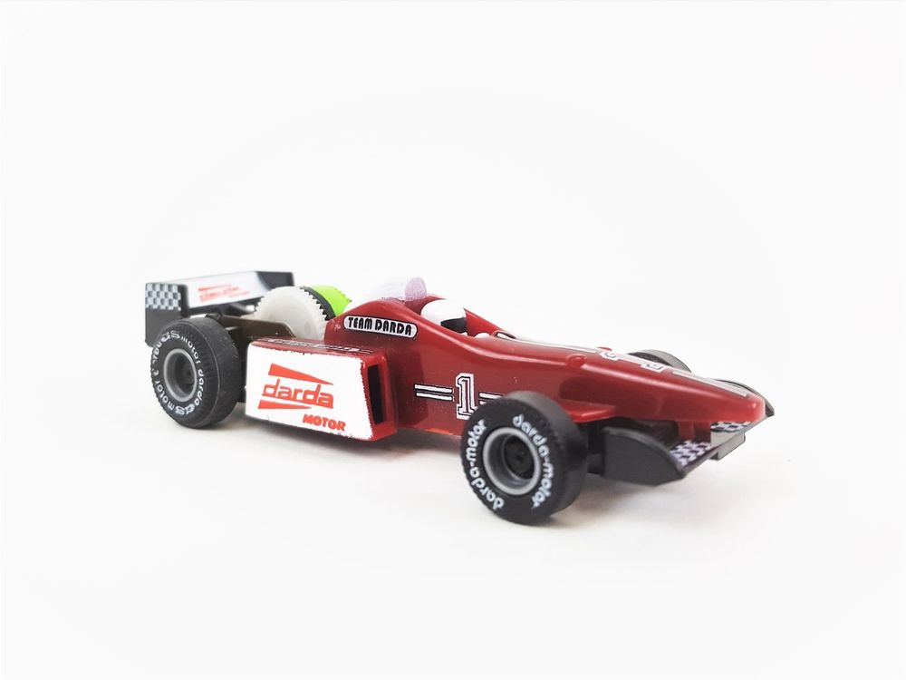 VOITURE DE COURSE vintage Darda Motor Series 10 rouge Can-Am turbo