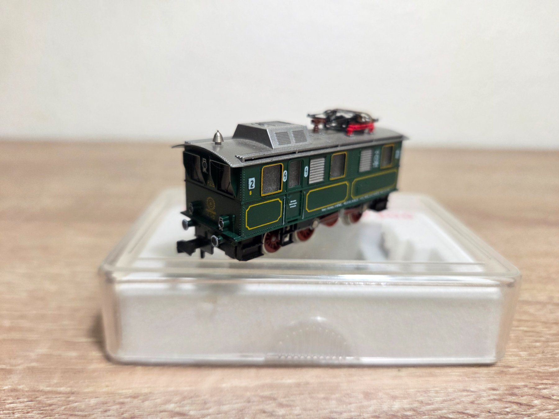 Fleischmann Modellini di ferrovie: Fleischmann N 7306 E-Lok PZB – Usato da St-Aubin-Sauges venduto da Lo_Go 2
