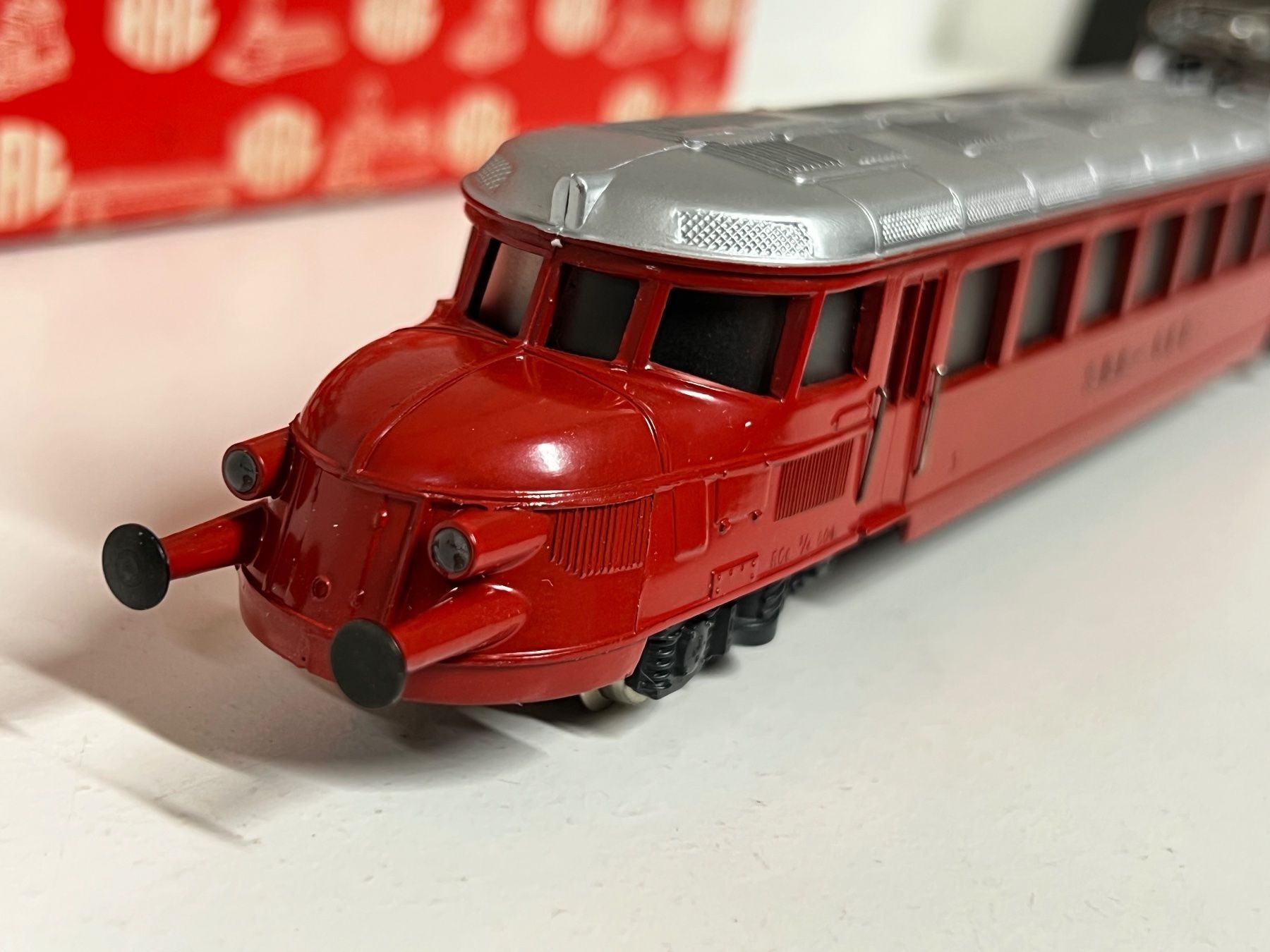 Hag Modelleisenbahnen: HAG Roter Pfeil SBB NR.100 Wechselstrom H0 – Gebraucht aus Neuenhof von ludovicco 2