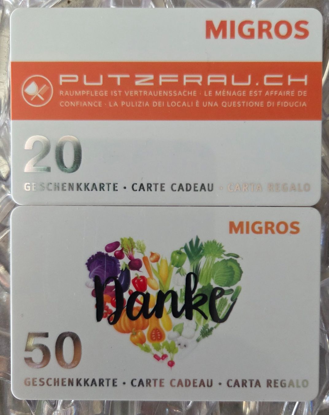 Karten: 2 Geschenkkarten Migros – Neu (gemäss Beschreibung) aus Gossau SG von oreliefredy