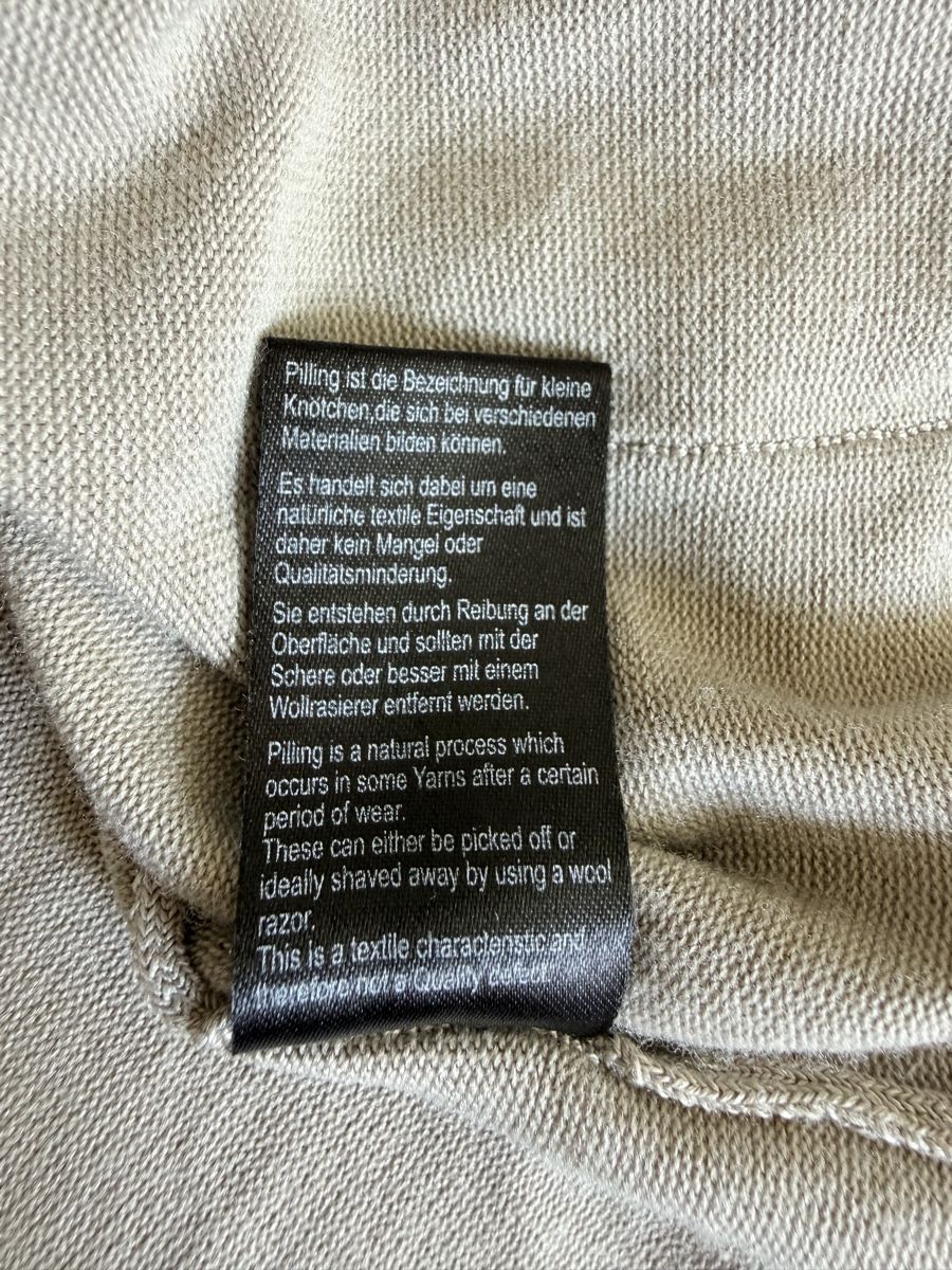 Vestes: Silk Cardigan  – D'occasion à Kilchberg ZH par san_hs8y 5