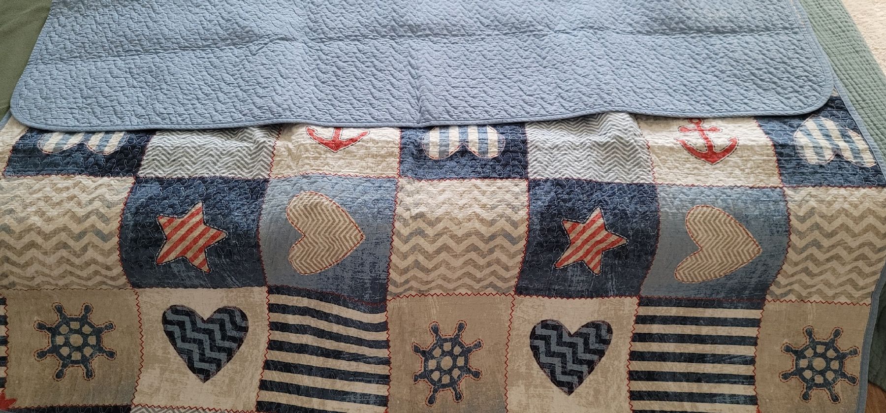 Couvertures: Steppdecke mit maritimen Motiven neuwertig – Neuf (Voir description) à Metzerlen par Manta81 2