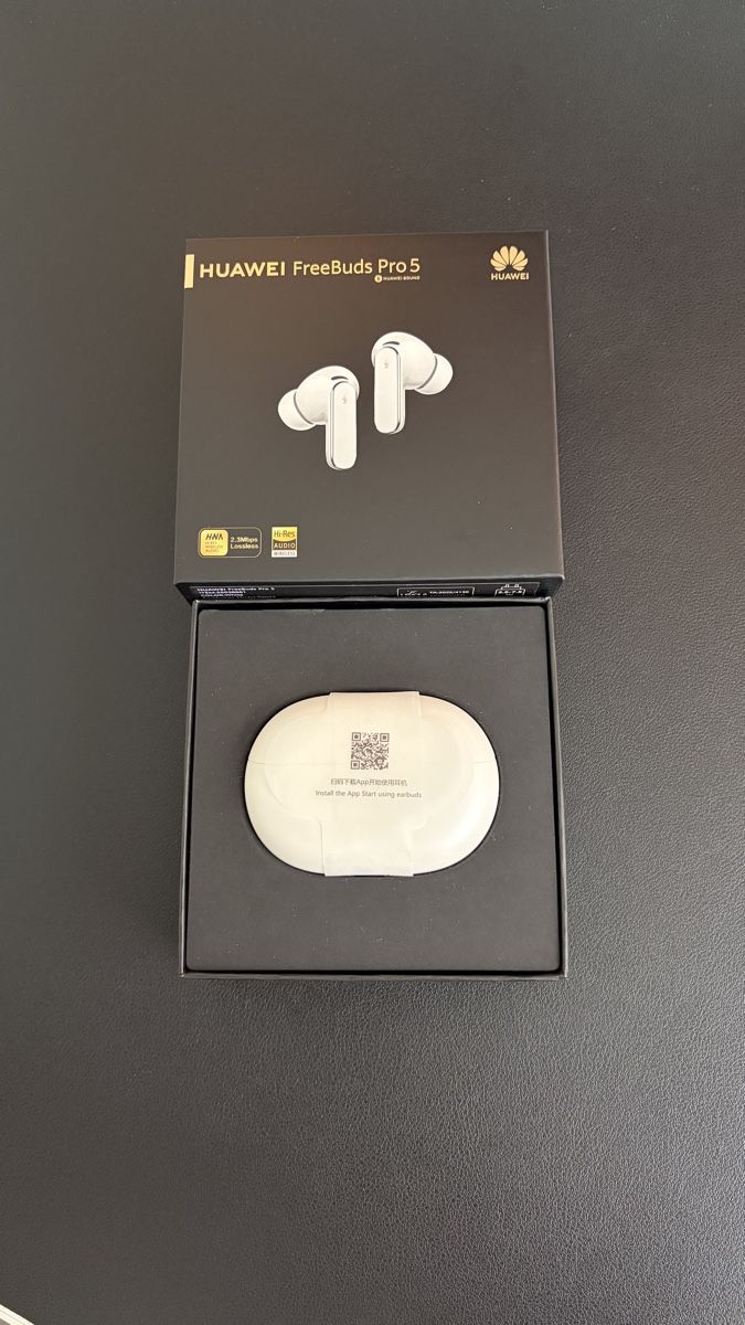 Huawei Cuffie: Huawei Freebuds 5 Pro – Nuovo (secondo la descrizione) da Uitikon Waldegg venduto da Da_ie