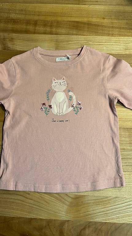 Blusen, T-Shirts & Tops: Süsses Mädchen Shirt von Sfera – Gebraucht aus Zürich von klily 2