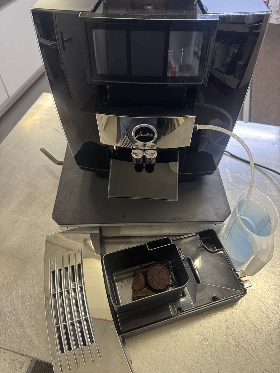 Kaffeemaschinen & Espressomaschinen: Jura Giga 10 Ausstelungs Model Garantie 12 Monaten – Neu (gemäss Beschreibung) aus Zürich von Jaskoch 4